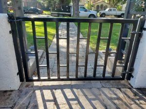 metal gate